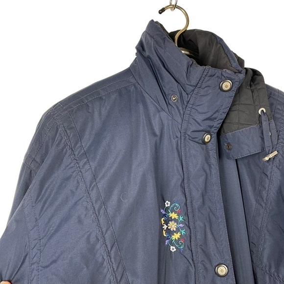 OBERMEYER AUSTIN EMBROIDERED FLORAL SNOWFLAKE WINTER SNOW SKI JACKET - Picture 9 of 16